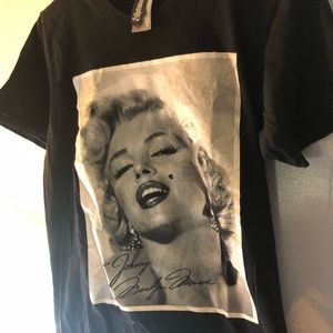 Johnny Cupcakes limited edition tee shirt